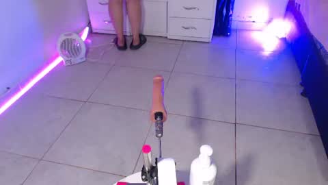 VALENTINA  online show from 07/06/26, 06:10