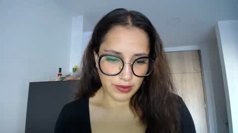 IG  dakotasofiaa online show from 11/27/25, 12:18