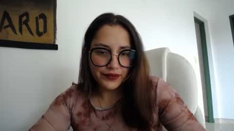 IG  dakotasofiaa online show from 03/30/26, 06:53