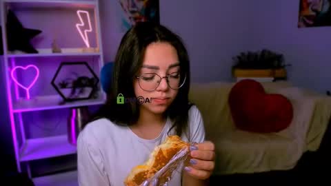 Snapshot of dakota4you chatting on 03/07/25, 08:45 Dakota online show from 03/07/25, 08:45