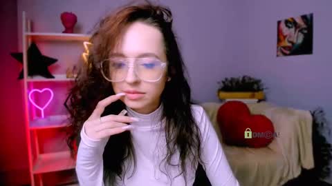 Snapshot of dakota4you chatting on 03/11/25, 04:18 Dakota online show from 03/11/25, 04:18