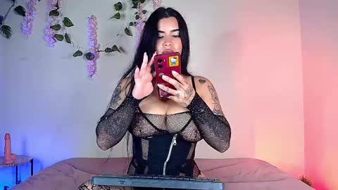 dakota carsson online show from 05/19/26, 12:05