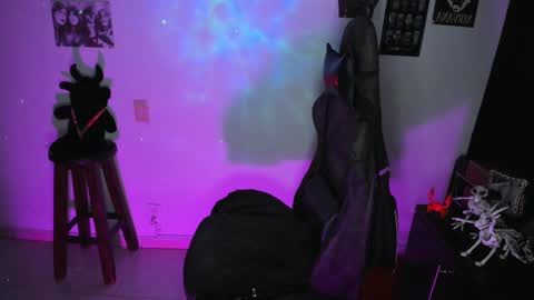 Dakota Crab online show from 09/11/25, 11:16