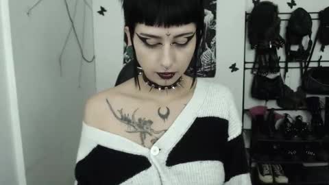 dakota online show from 12/19/25, 03:02