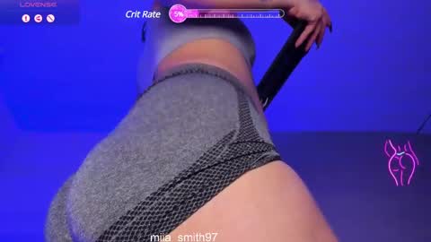 Snapshot of dakota_ls chatting on 03/05/25, 02:03 mia online show from 03/05/25, 02:03