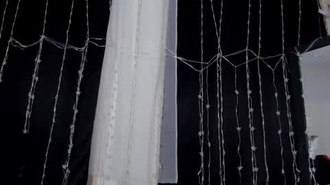 Snapshot of dakota_m01 chatting on 03/05/25, 12:11 Dakota online show from 03/05/25, 12:11