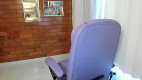 The girl of your dreams o online show from 02/25/25, 05:58