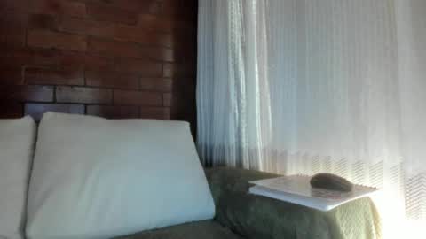 The girl of your dreams o online show from 09/16/25, 08:10