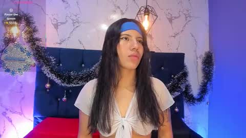 dakotaa_johnson online show from 12/03/25, 11:52