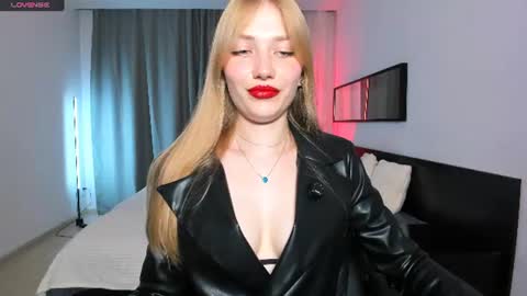 Dakota online show from 07/12/26, 04:42