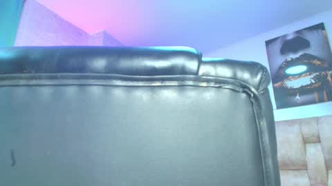 Snapshot of dakotarobbins_ chatting on 10/03/25, 09:23 dakotarobbins_ online show from 10/03/25, 09:23