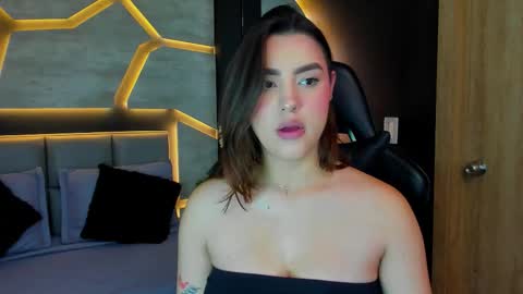 Dakota  online show from 02/02/26, 04:38