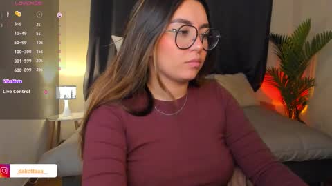 dakottaa__ online show from 03/26/26, 11:54