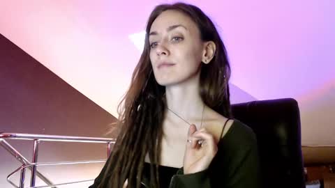 Dalia  online show from 01/15/25, 10:06