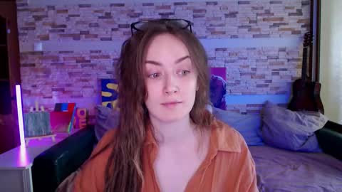 Snapshot of dalia_peach chatting on 02/24/26, 10:35 Dalia online show from 02/24/26, 10:35