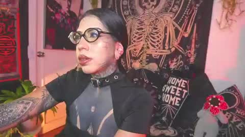 Snapshot of dalia_vorhees chatting on 06/19/26, 02:05 dalia_vorhees online show from 06/19/26, 02:05