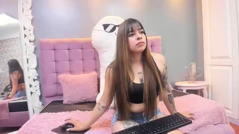 daliaphillips online show from 05/19/26, 02:12