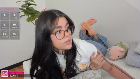 Snapshot of daliapunkt chatting on 10/23/25, 11:03 Dalia online show from 10/23/25, 11:03