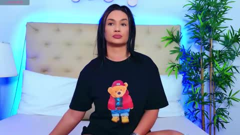 daliyaa_ online show from 09/18/25, 12:07