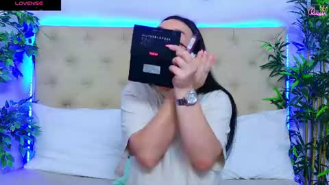 daliyaa_ online show from 07/09/26, 12:09