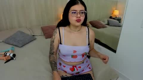 Snapshot of damaris_ponce chatting on 06/30/26, 03:51 Damaris Ponce online show from 06/30/26, 03:51