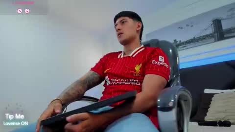 DAMIAN online show from 01/05/26, 05:27