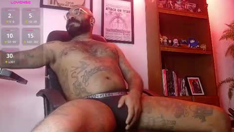 Snapshot of damian_darkside_ chatting on 07/14/26, 01:41 Damian online show from 07/14/26, 01:41