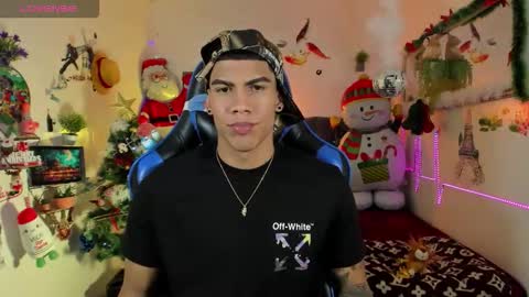 Damian online show from 11/22/25, 03:27