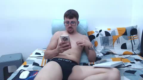 Snapshot of damian_redhot chatting on 03/07/25, 12:45 D A M I A N online show from 03/07/25, 12:45