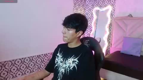 damian_tay1 online show from 07/02/26, 11:38