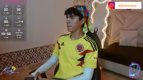 damian_tay1 online show from 07/03/26, 11:38