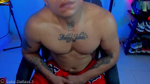 Snapshot of damian_tornerr chatting on 02/05/26, 01:27 Damian torner online show from 02/05/26, 01:27