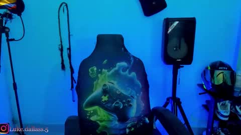 Snapshot of damian_tornerr chatting on 02/17/26, 08:44 Damian torner online show from 02/17/26, 08:44