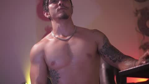 Snapshot of damianow chatting on 03/09/25, 06:28 insta damn8 -------- online show from 03/09/25, 06:28