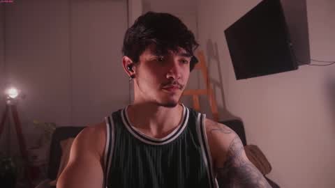 Snapshot of damianow chatting on 11/10/25, 11:48 insta damn8 -------- online show from 11/10/25, 11:48