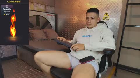 Damian Phill online show from 12/21/24, 10:30