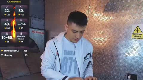 Damian Phill online show from 12/28/24, 10:34