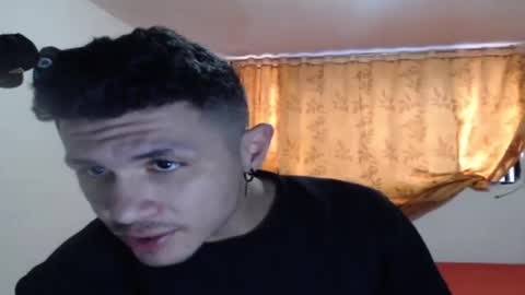 damiansexyboy69 online show from 11/10/25, 12:04