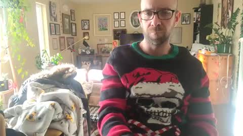 Snapshot of damien_mace chatting on 12/25/24, 02:34 damien_mace online show from 12/25/24, 02:34