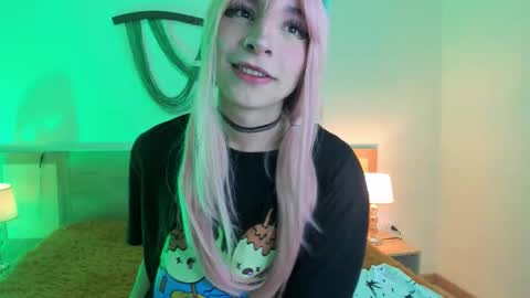 Snapshot of damiian20_ chatting on 11/27/25, 12:18 Damian online show from 11/27/25, 12:18