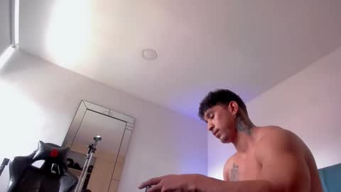 INSTAGRAM  DAMMIANMILLEROFICIAL online show from 10/31/25, 06:53