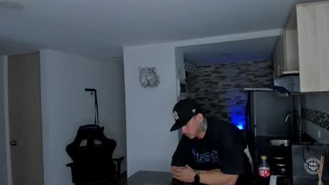 INSTAGRAM  DAMMIANMILLEROFICIAL online show from 02/18/26, 11:22