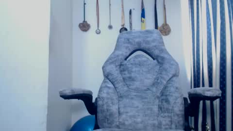 dammuscle online show from 09/17/25, 03:57