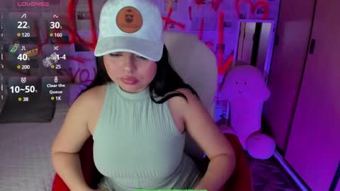 Snapshot of damn_that_booty chatting on 02/19/25, 01:08 Criss online show from 02/19/25, 01:08