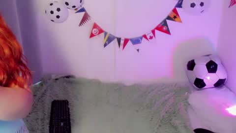 Snapshot of damn_that_booty chatting on 06/16/26, 11:46 Criss online show from 06/16/26, 11:46