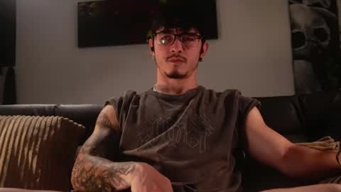 insta damn8   ---         -----  online show from 04/07/26, 11:37