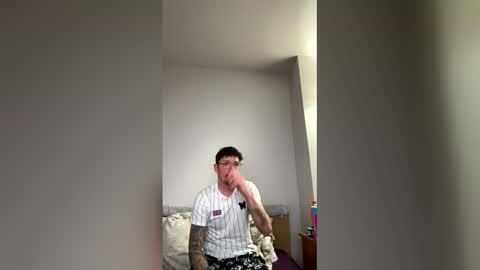 damo111694 online show from 03/20/26, 10:25