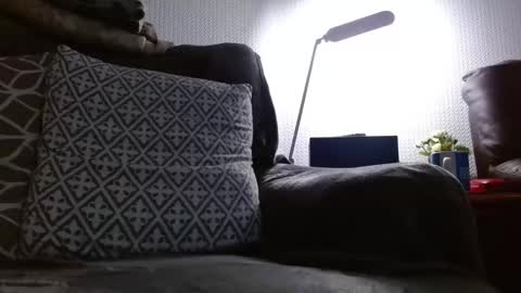 Snapshot of damocles01 chatting on 02/17/25, 10:14 Damocles online show from 02/17/25, 10:14