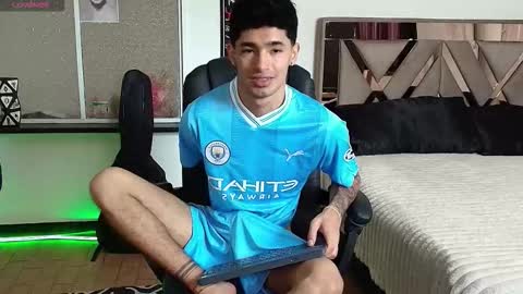 Damon online show from 09/26/25, 04:22