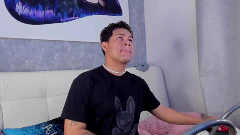 Snapshot of damon_storm chatting on 03/19/26, 09:46 DAMON online show from 03/19/26, 09:46